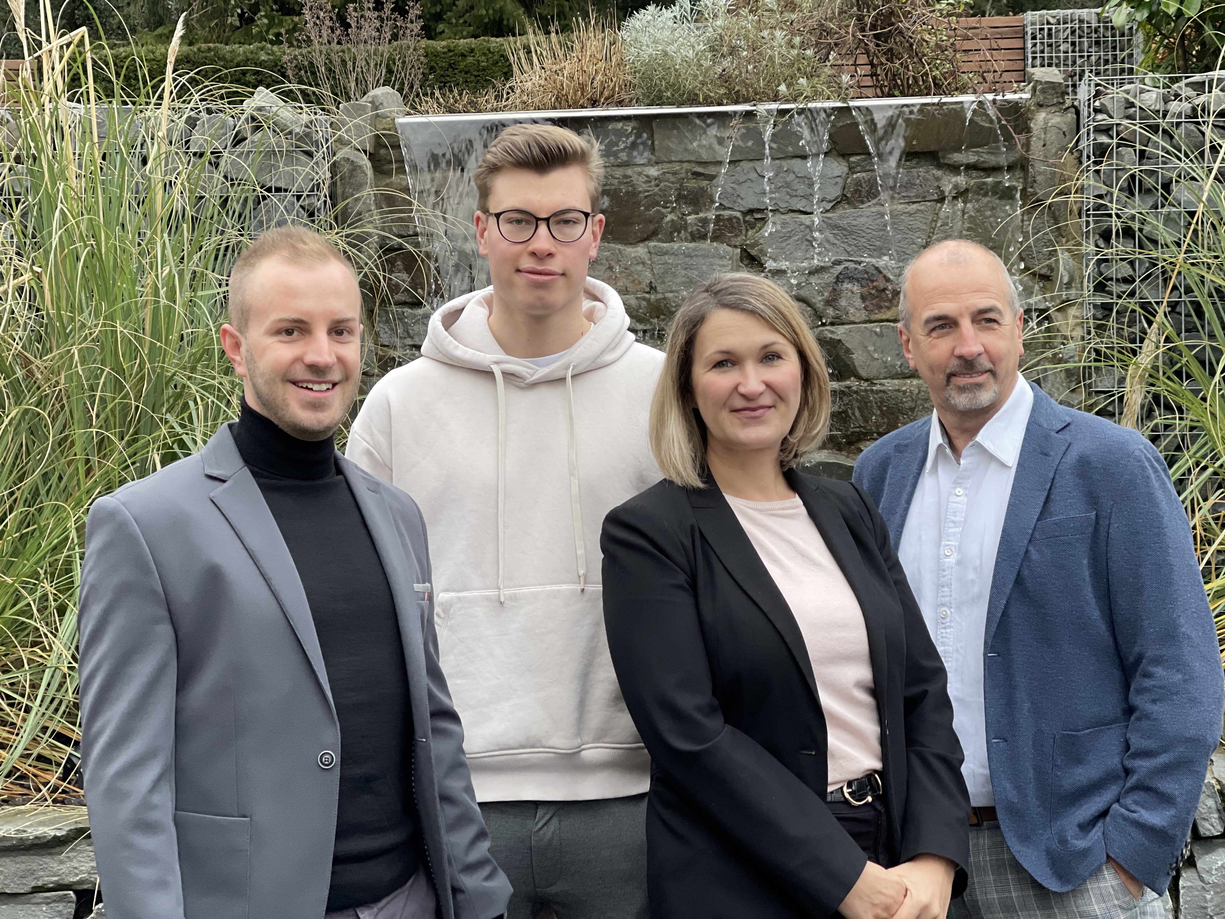 (v.l.n.r.) Lukas Hillen, Vincent Staus, Dana Sommer, Ingo Arndt